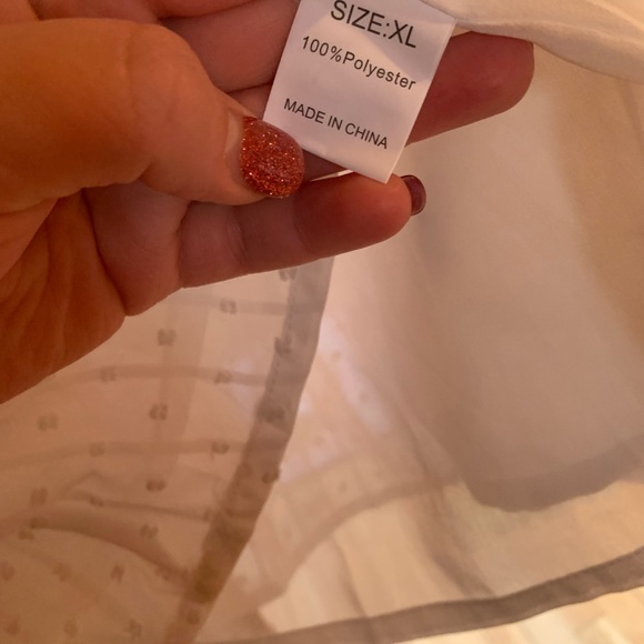 White dress top - Picture 3 of 4